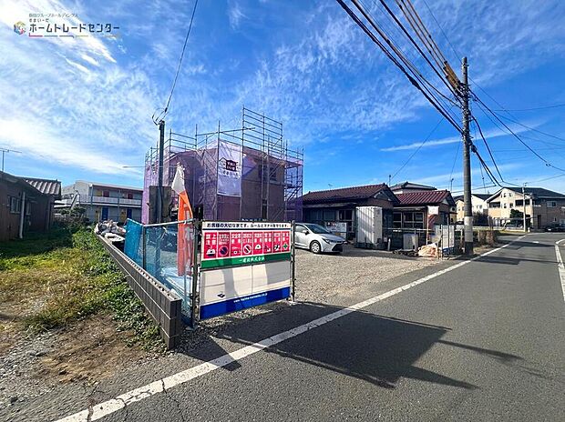 【前面道路含む現地写真】◆耐震構造で地震に強く、次代へ繋ぐ強固な住宅です。