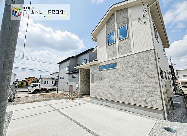 【現地外観写真】飯田グループホールディングス唯一の
販売専門会社の社員が
当物件をご案内させていただきます。