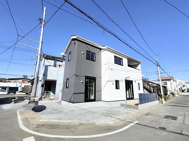 【前面道路含む現地写真】◆飯田グループホールディングス唯一の販売専門会社のホームトレードセンターの社員が直接、当物件をご案内いたします。