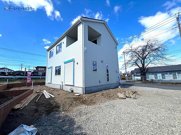 【現地外観写真】飯田グループホールディングス唯一の販売専門会社のホームトレードセンターの社員が直接、当物件をご案内いたします。見学希望、資料請求等、お気軽にお問い合わせくださいませ♪