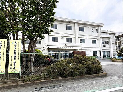 富岡市立南中学校 1400m(徒歩18分)