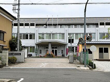 富岡市立富岡中学校 600ｍ(徒歩8分)