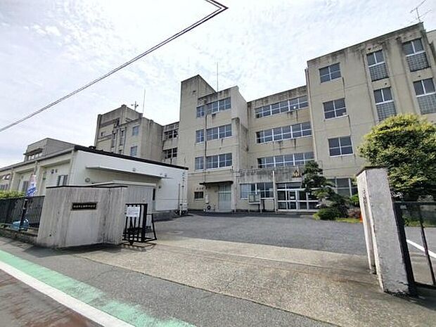 高崎市立新町中学校（約950m）