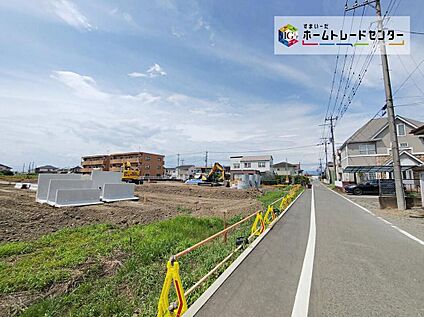  前面道路含む現地写真