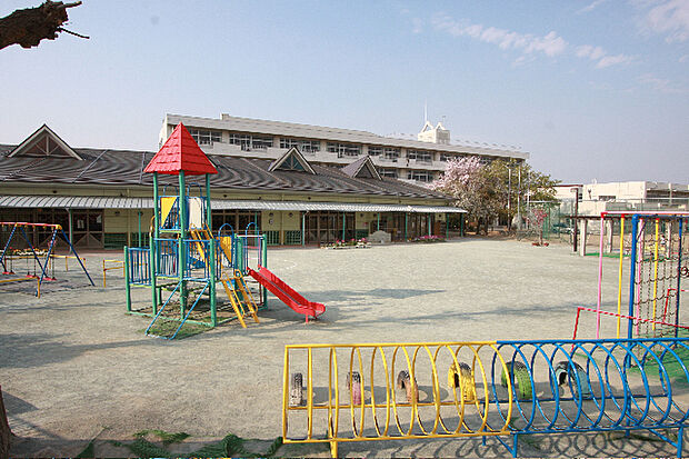 桜ヶ丘幼稚園（約715m）