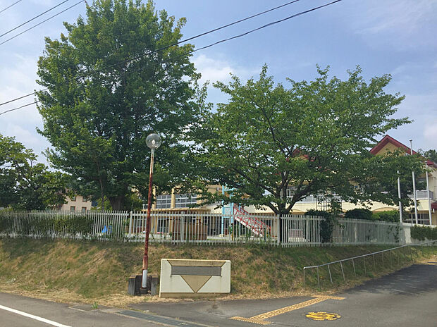 鳩山幼稚園（約2,788m）