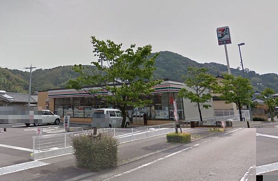 セブンイレブン元島田店　695ｍ（徒歩９分）