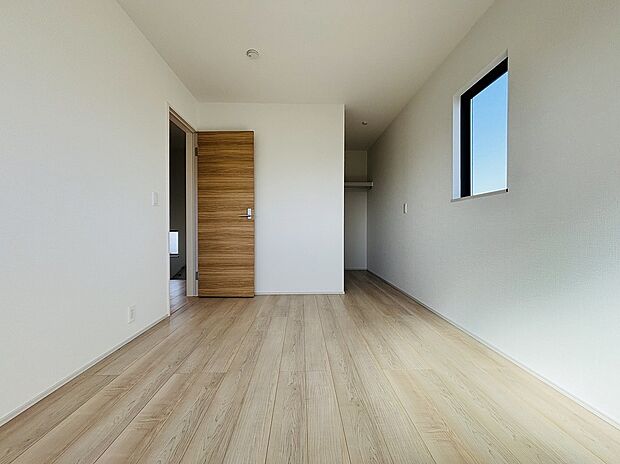 【☆Bed Room☆】３号棟６帖洋室はウォークインクローゼット収納となります