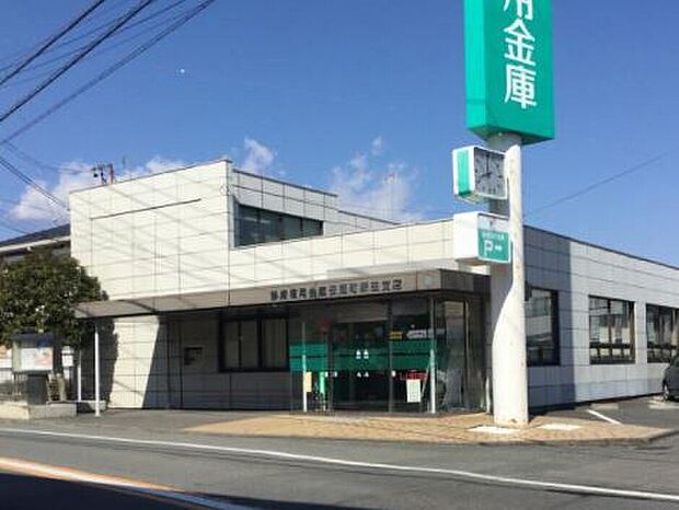 静清信用金庫伝馬町新田支店(約448m)