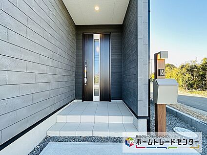 玄関ポーチ