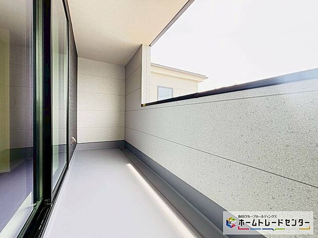 【☆Balcony☆】~バルコニー~
2洋室それぞれに、バルコニーが付きます。インナーバルコニーは天気の急変にも慌てず対応ができます