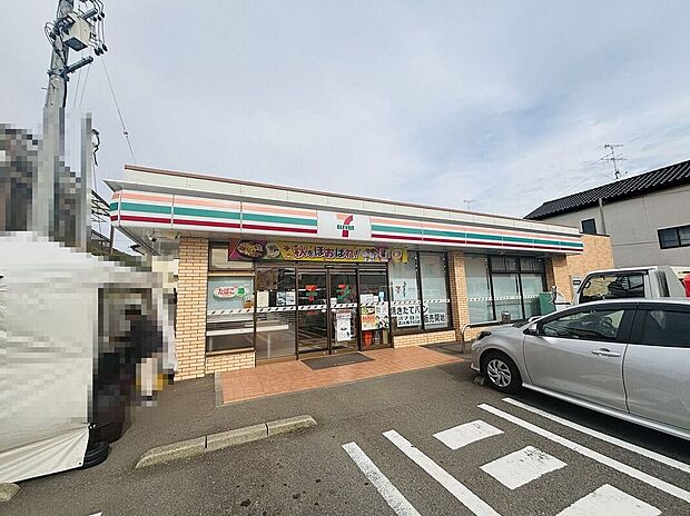 セブンイレブン梅ヶ谷店(約622m)