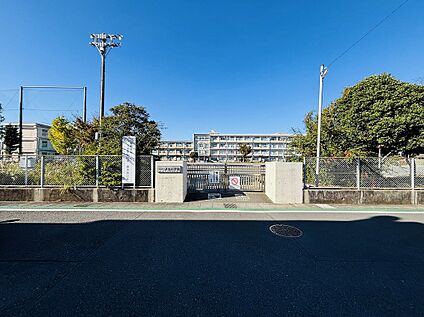 中島小学校 750ｍ(徒歩10分)