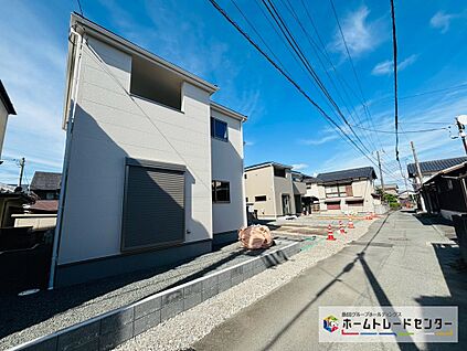 前道路を含む現地外観写真