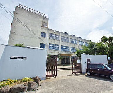 池島中学校 620ｍ(徒歩約8分)