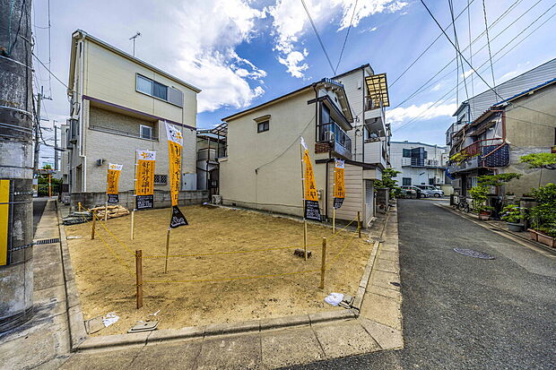 【現地写真】周辺は、日常生活に必要な施設が徒歩圏内に揃っており、非常に利便性の高いエリアです。
