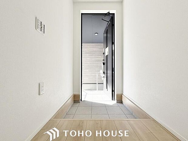 【玄関】人を迎え入れる最初の場所だからこそ、清潔感があり纏まった空間にして頂ける様にゆとりあるシューズボックスを設置しました。おでかけの時も帰宅の時も、すっきりとした玄関は気持ちが良いものです。