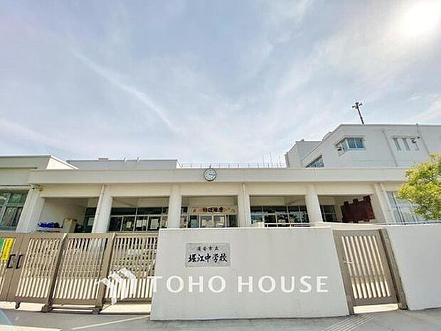 浦安市立堀江中学校(約260m)