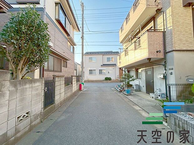 【前面道路】前面道路です。