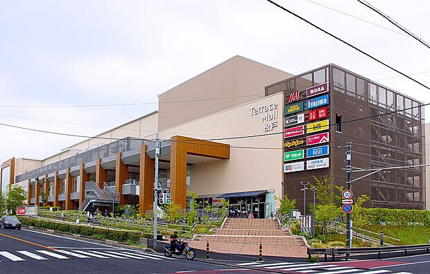 テラスモール松戸（約650m）