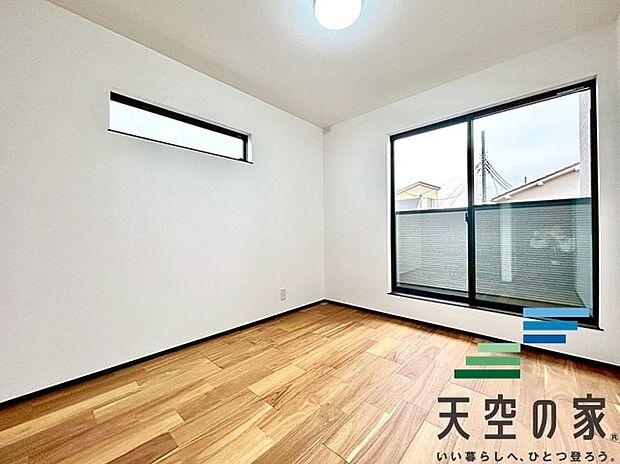 【内観写真】【同仕様】
明るいお部屋はゲストのおもてなしの空間に!