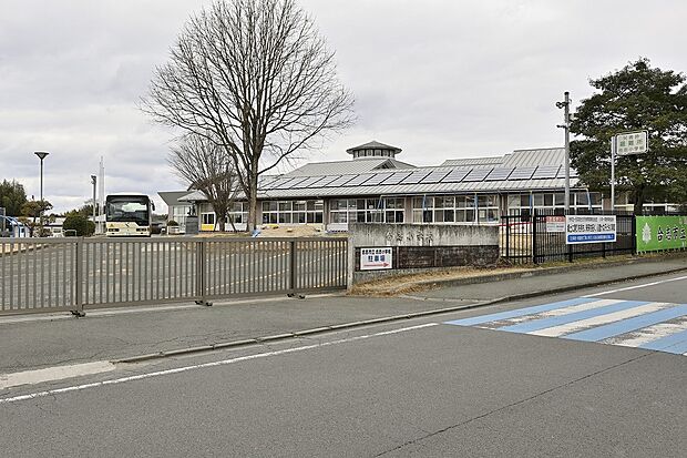 合志小学校(約3,500m)