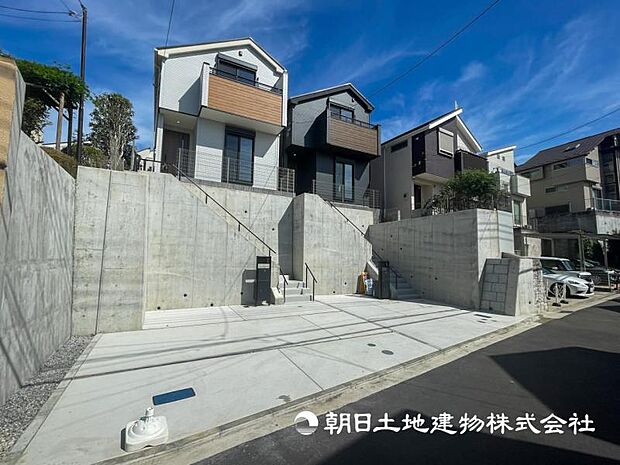 【外観】車２台分の駐車スペースを確保しましたので便利です！！おうち探しの条件にも入る方も多いです！！