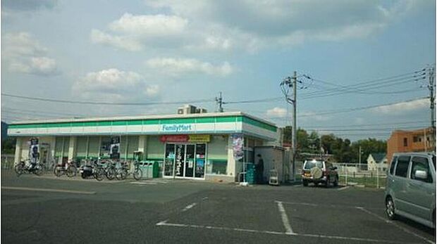 コンビニ(約1,134m)