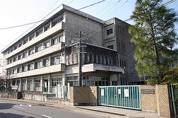 長岡京市立長岡第二中学校