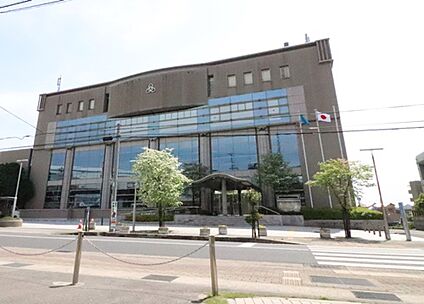 大山崎町役場 約986ｍ(徒歩13分)