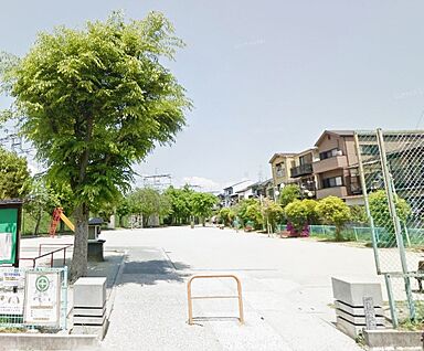 野添公園 約293ｍ(徒歩4分)