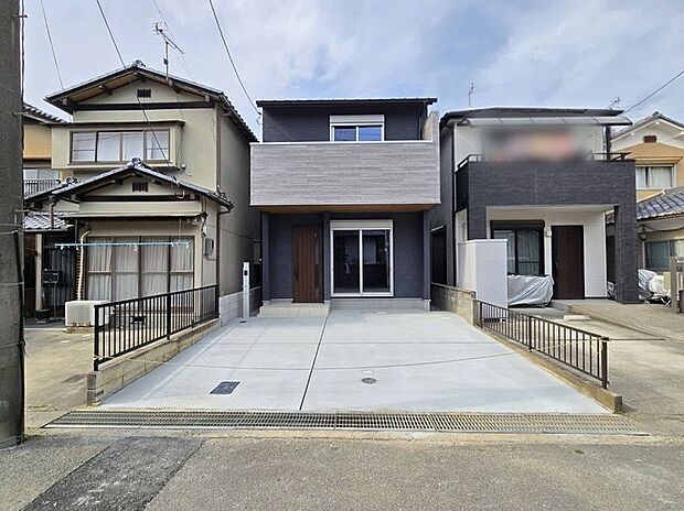 【充実設備】ウォシュレット・システムキッチン・浴室暖房換気乾燥機・食器洗い乾燥機・全居室Low-E複層ガラス…等