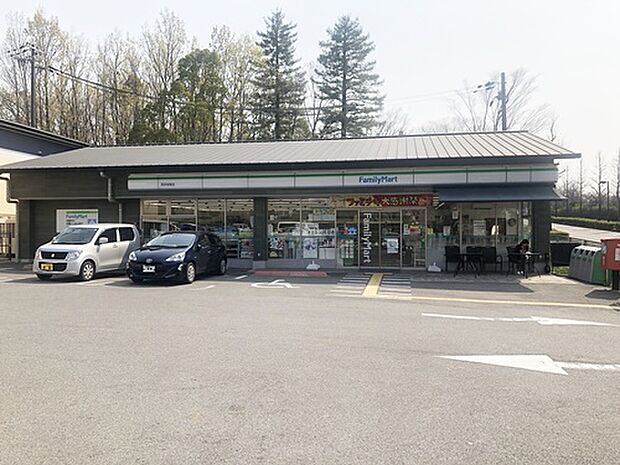 ファミリーマート西京桂坂店