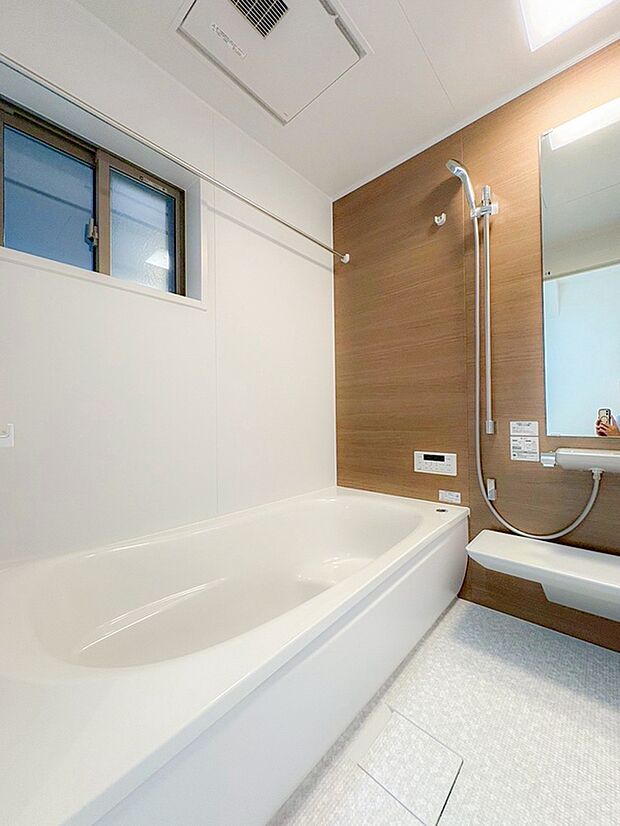 【浴室】浴室暖房乾燥機/追い炊き機能付き(写真撮影:2025年10月)