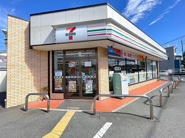 セブンイレブン京都下津林水掛町店