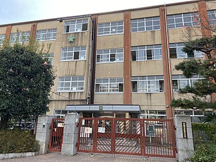 樫原小学校 約190ｍ(徒歩３分)