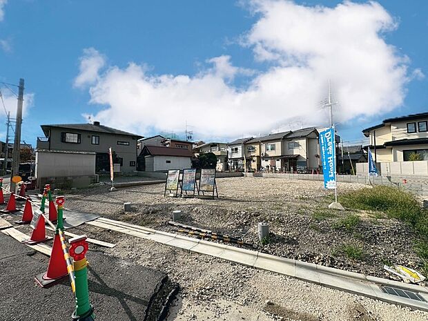 【現地】現地・モデルハウス見学会開催中(土日祝10:00~18:00)実際に現地の雰囲気をご覧いただく事をオススメしております♪現地(2025年10月)撮影