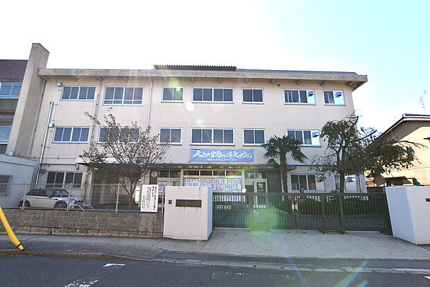 勝山中学校