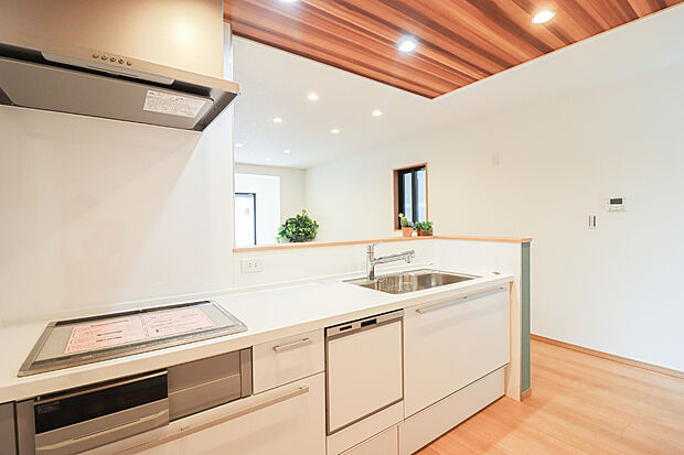 【【ドリームタウンシリーズ施工例】】様々なインテリアスタイルに合わせて家具を配置したモデルハウスへご案内いたします。