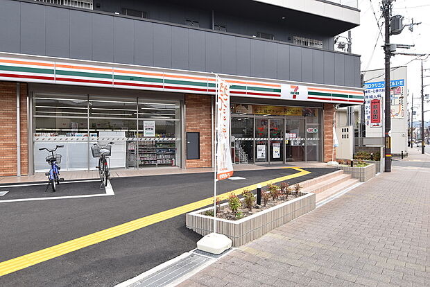 セブンイレブン向日東田中瀬店