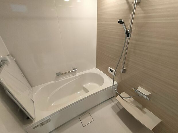 【バスルーム】浴室乾燥機・浴室暖房・追炊機能・オートバス・1600×1600サイズ