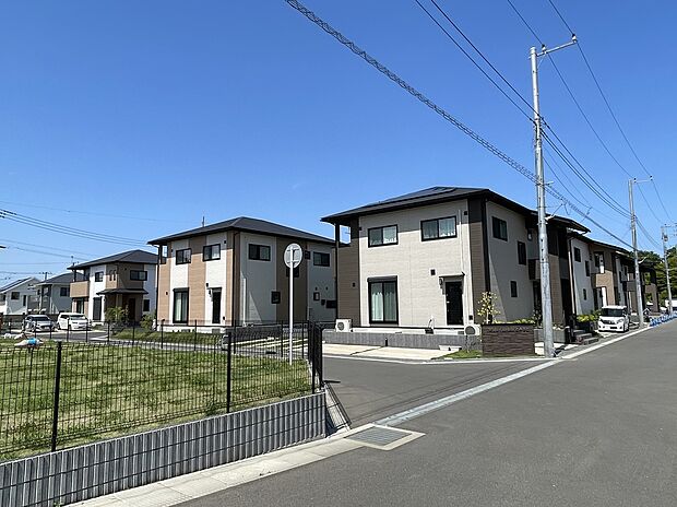 【分譲地街並み】成田空港・富里ICに近く、利便性と豊かな自然を兼ね備えた分譲地