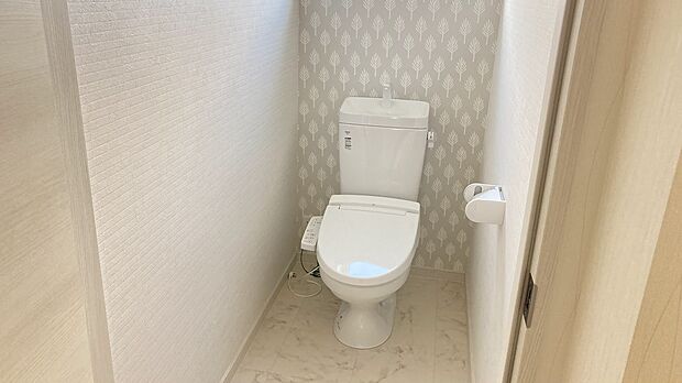 【2階トイレ】2階トイレも広めです