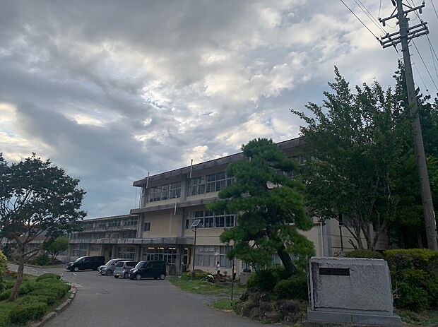 茅野市立永明小学校