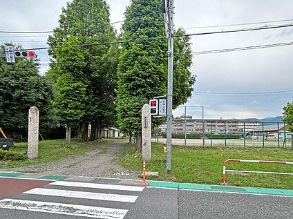 岡谷市立小井川小学校 約720～770m(徒歩9～10分)