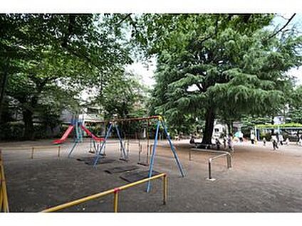 中村公園 150ｍ～170ｍ(徒歩2分～3分)