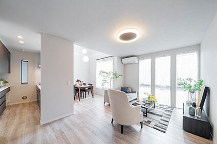 リビングダイニング(3号棟・2025年11月撮影)