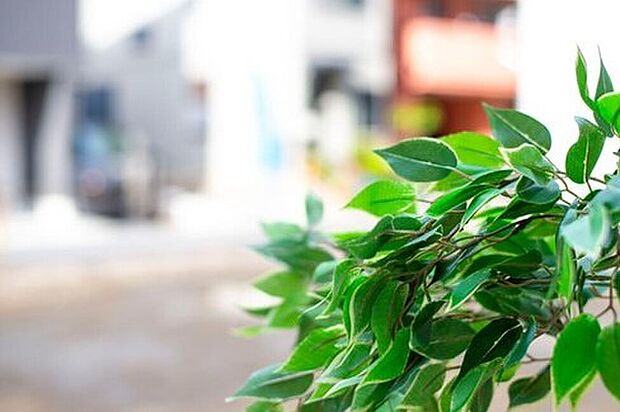 【和光ホームズ 春日出北2丁目 分譲地】
全2区画の分譲地が誕生。敷地全体を有効に活用しやすい土地形状です。自由設計対応で、ご家族の暮らしに合った理想の住まいづくりが叶います。