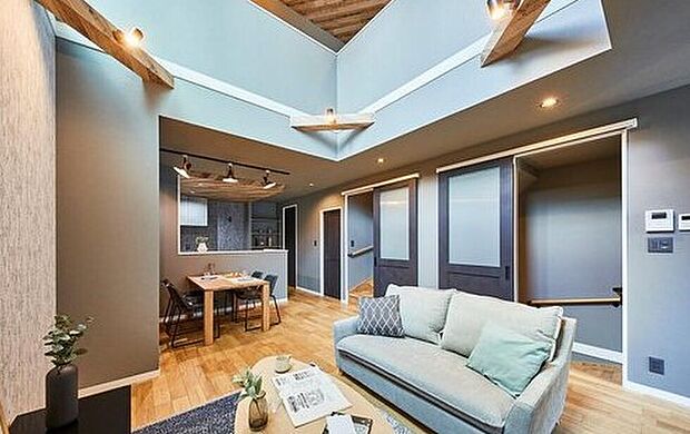 【【本分譲地に建築可能な建物プラン例】】グレーをベースに、チェッカーガラスの扉や随所にあしらったホワイトのラインがアクセントになった上品なお洒落空間。(分譲地外:建物面積102.86m2、建物価格1847万円》