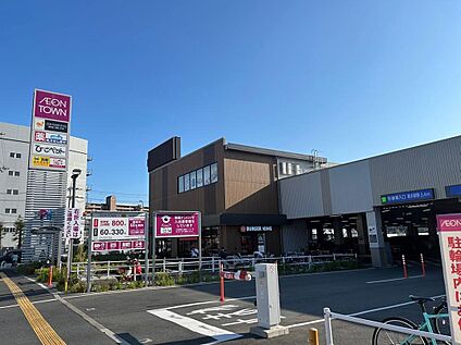 【イオンタウン豊中庄内】 約200m(徒歩3分)